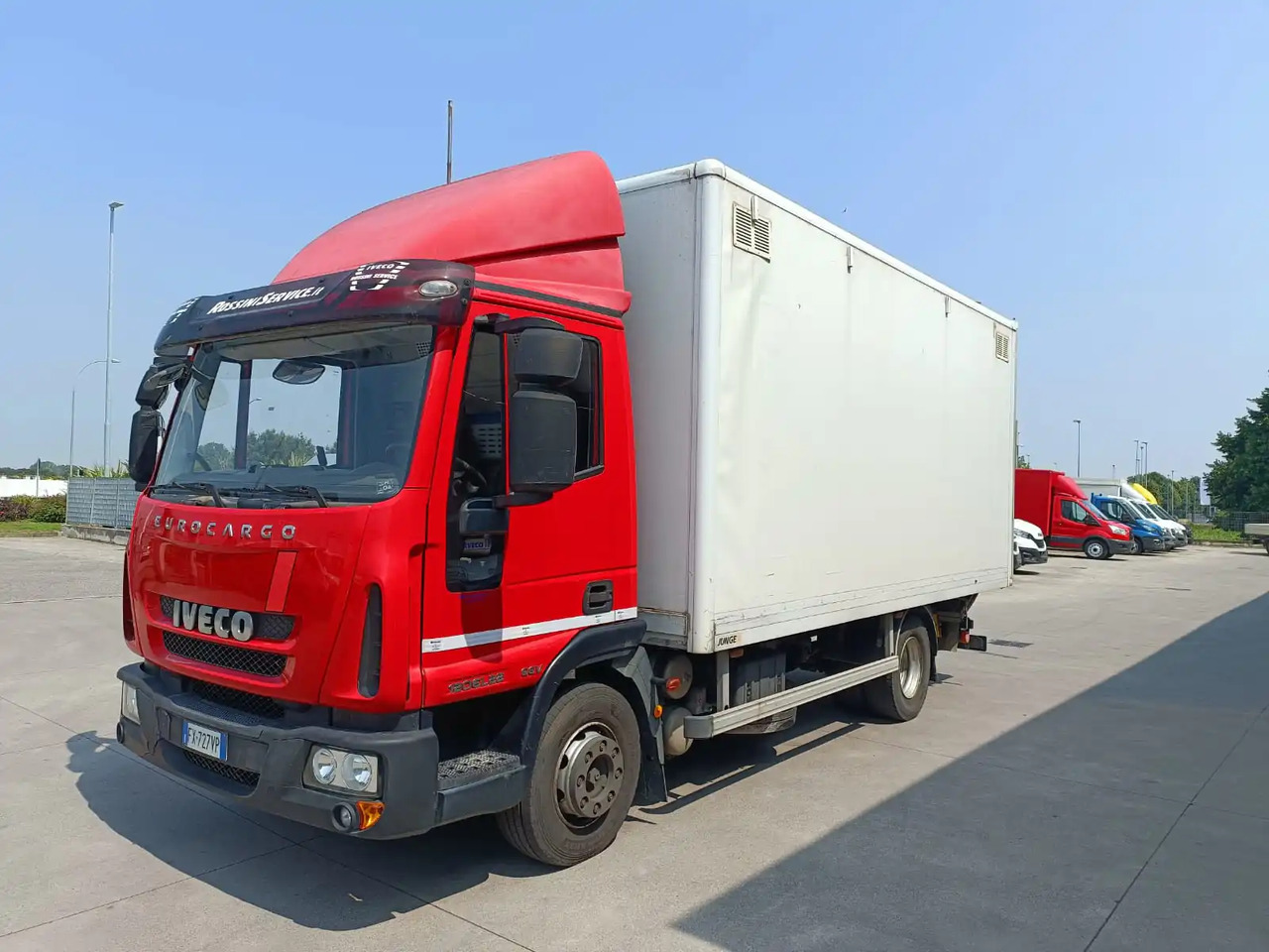 IVECO EUROCARGO 120EL22 - شاحنة صندوقية: صورة 3 IVECO EUROCARGO 120EL22 - شاحنة صندوقية: صورة 3