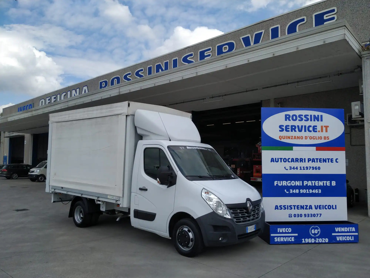 RENAULT MASTER L3XL T35 - شاحنة مغلقة بستائر جانبية: صورة 2 RENAULT MASTER L3XL T35 - شاحنة مغلقة بستائر جانبية: صورة 2