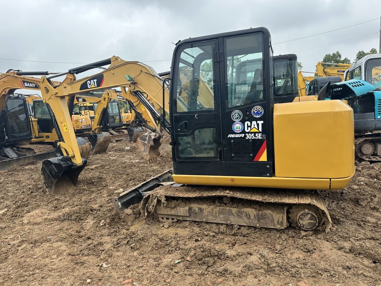 Caterpillar 305.5E - حفار صغير: صورة 2 Caterpillar 305.5E - حفار صغير: صورة 2