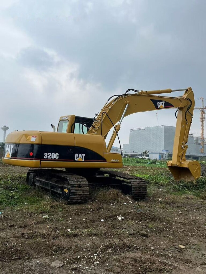 Caterpillar 320C - حفار زاحف: صورة 1 Caterpillar 320C - حفار زاحف: صورة 1