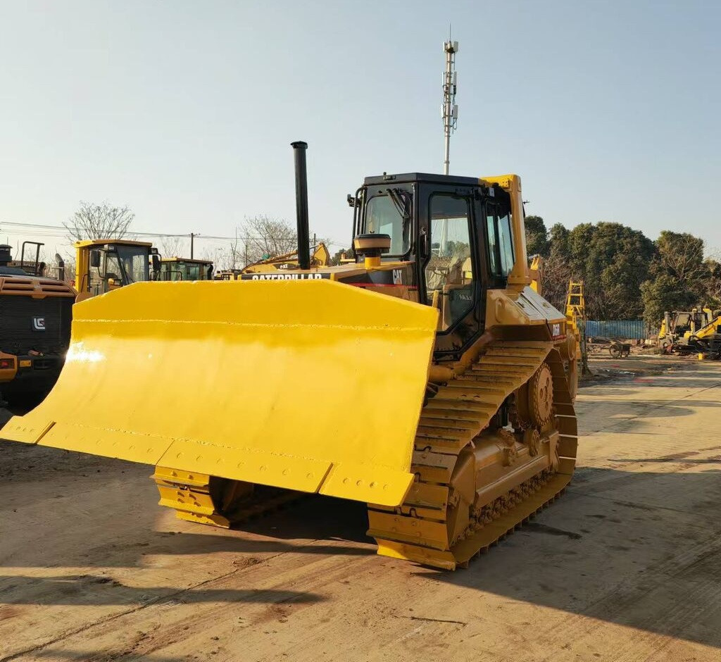 Caterpillar D6R - بلدوزر: صورة 4 Caterpillar D6R - بلدوزر: صورة 4