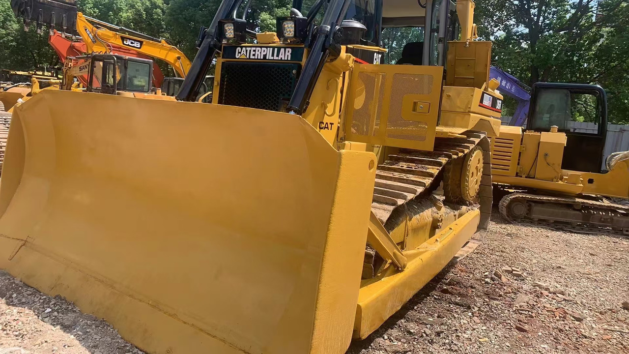 Caterpillar D6R - بلدوزر: صورة 1 Caterpillar D6R - بلدوزر: صورة 1