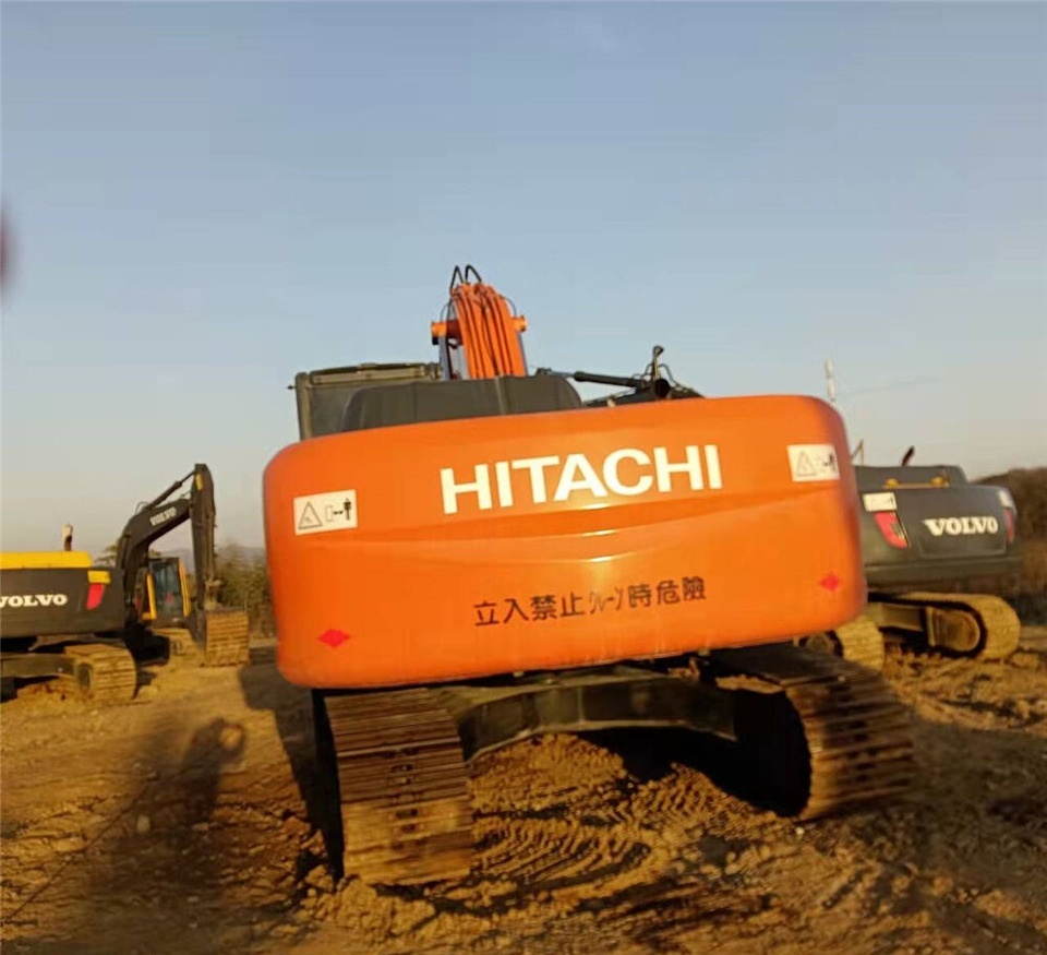 Hitachi 210-3 - حفار زاحف: صورة 2 Hitachi 210-3 - حفار زاحف: صورة 2