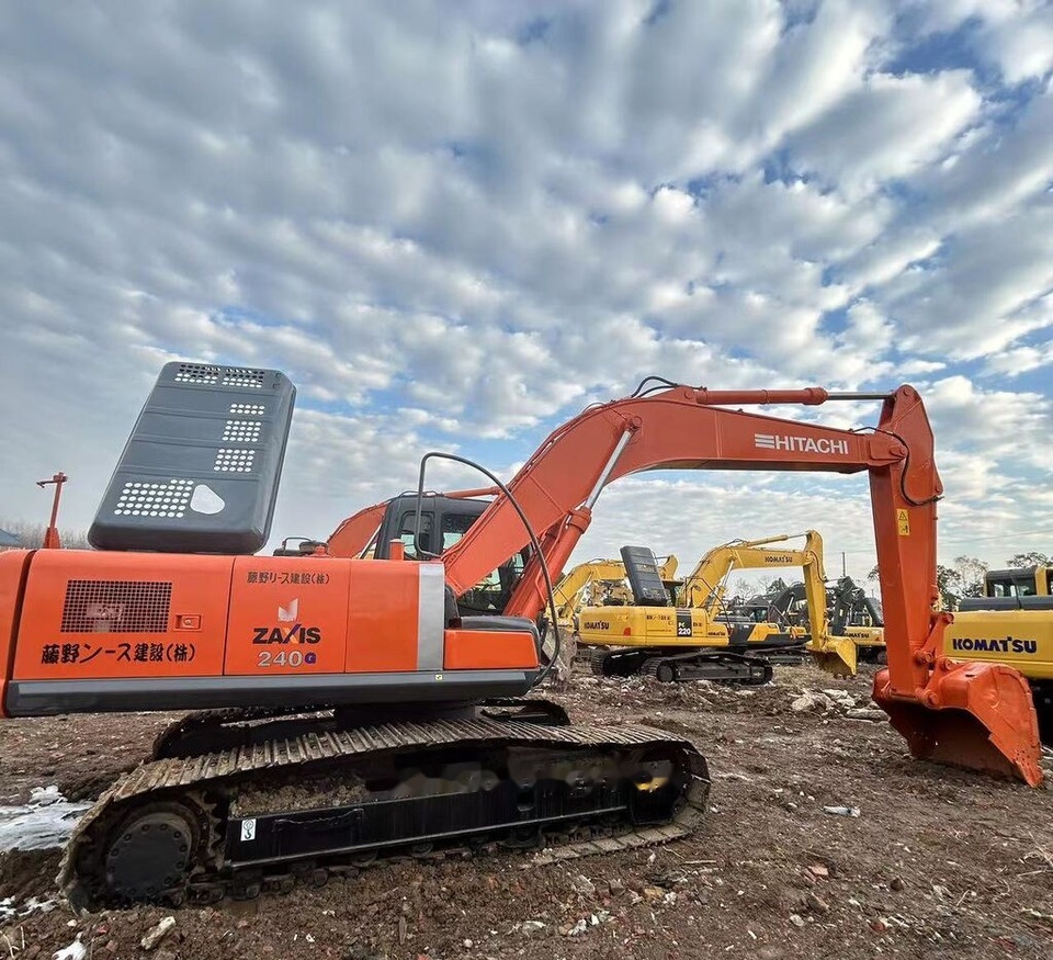 Hitachi ZX240 - حفار زاحف: صورة 5 Hitachi ZX240 - حفار زاحف: صورة 5