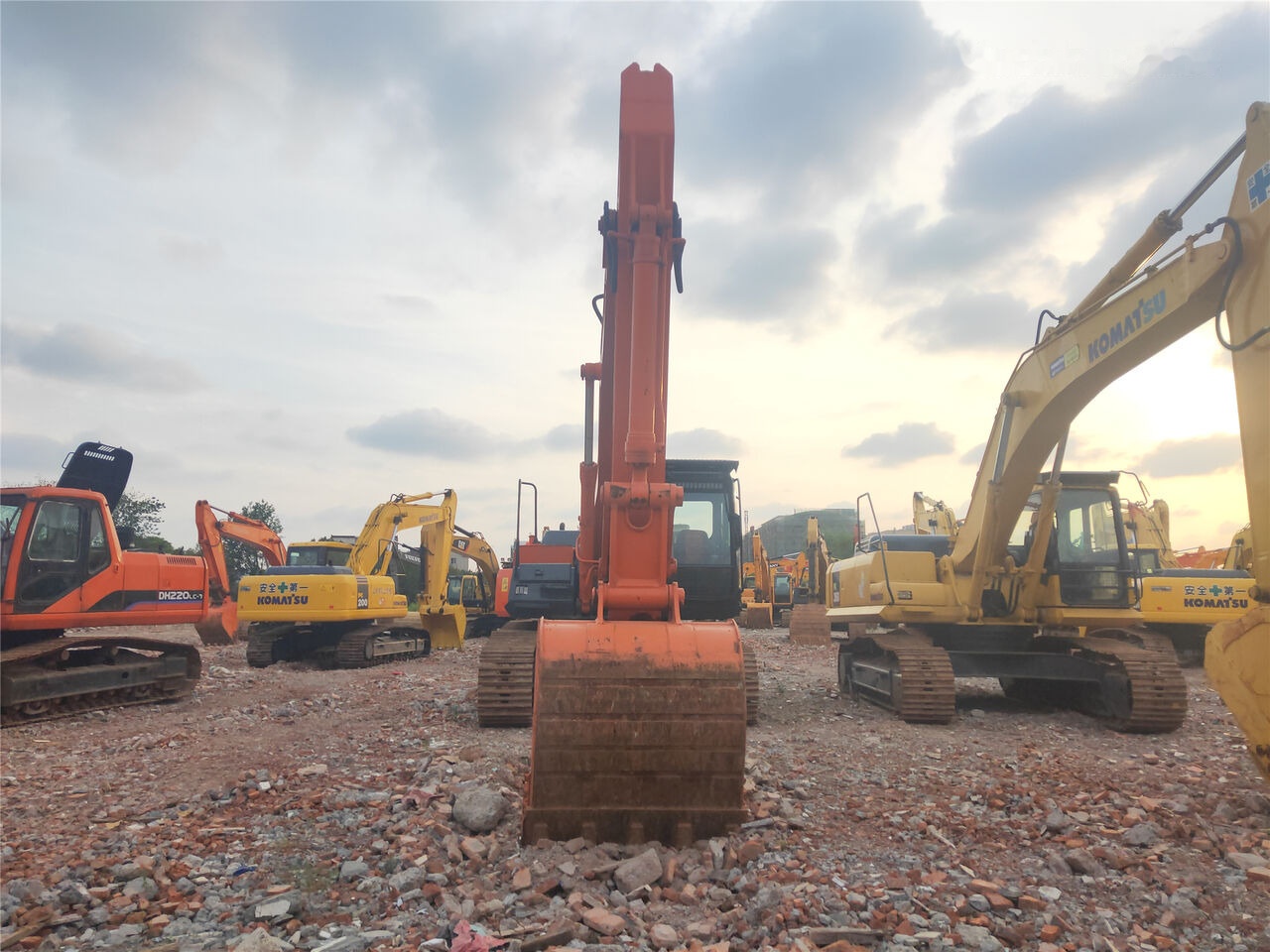 تأجير Hitachi ZX350H-3G Hitachi ZX350H-3G: صورة 7