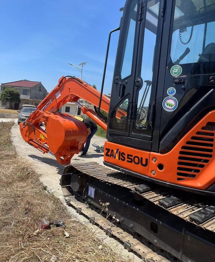 Hitachi ZX50U - حفار صغير: صورة 4 Hitachi ZX50U - حفار صغير: صورة 4