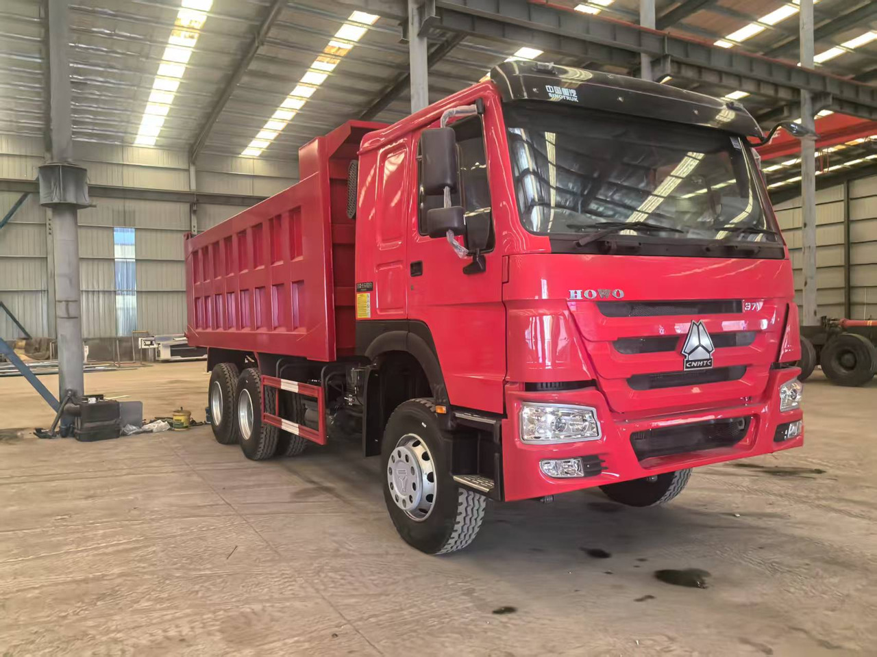 Howo 371 6X4 NEW - شاحنة قلاب: صورة 1 Howo 371 6X4 NEW - شاحنة قلاب: صورة 1