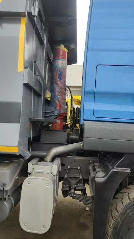Howo TX 450 - شاحنة قلاب: صورة 4 Howo TX 450 - شاحنة قلاب: صورة 4