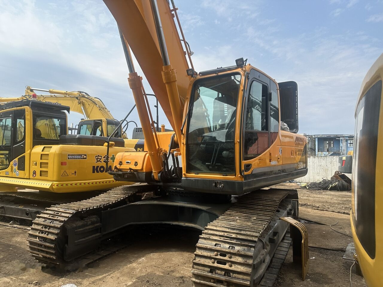 Hyundai R330LC-9S - حفار زاحف: صورة 2 Hyundai R330LC-9S - حفار زاحف: صورة 2