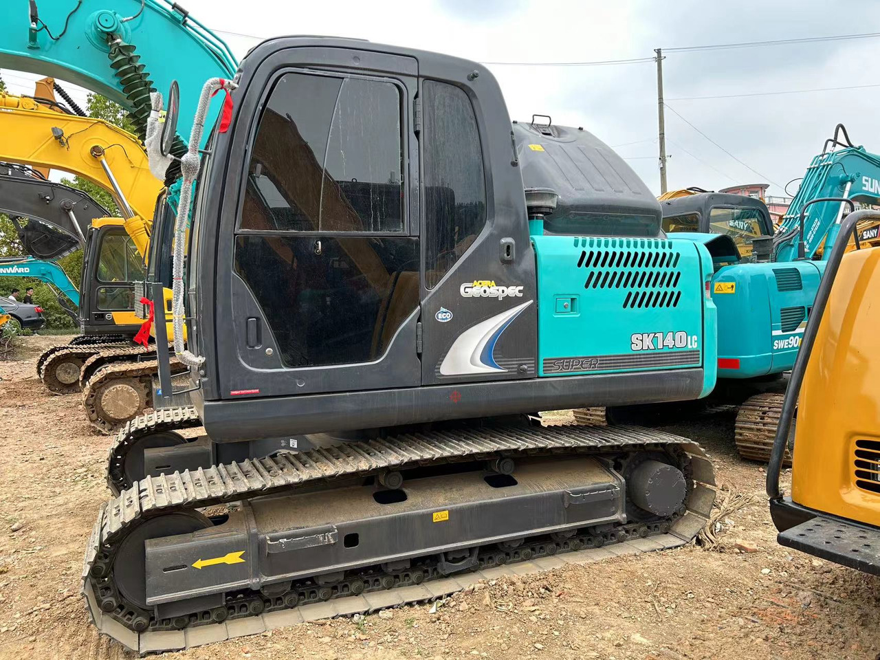 حفار زاحف KOBELCO SK140LC-8: صورة 7