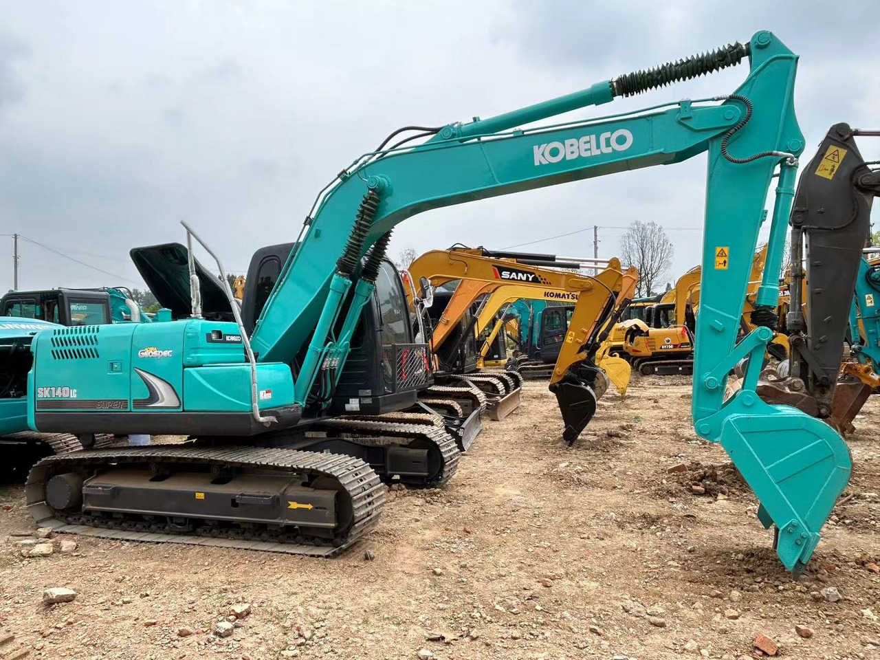 KOBELCO SK140LC-8 - حفار زاحف: صورة 2 KOBELCO SK140LC-8 - حفار زاحف: صورة 2