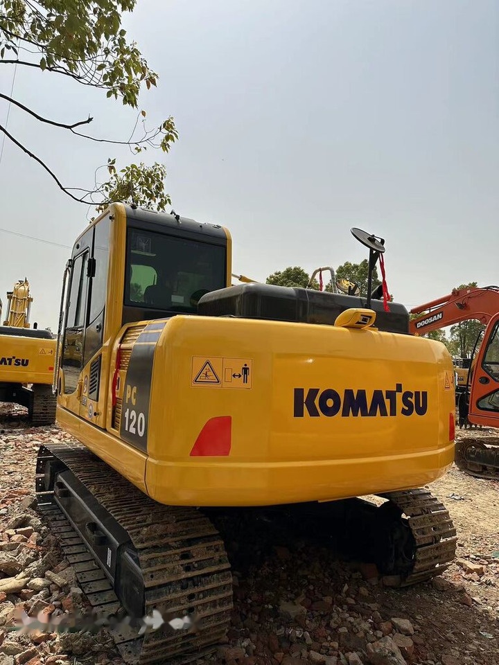 Komatsu PC120-8 - حفار زاحف: صورة 1 Komatsu PC120-8 - حفار زاحف: صورة 1