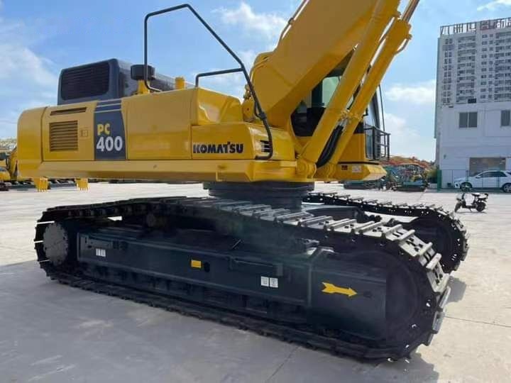 Komatsu PC300 - حفار زاحف: صورة 4 Komatsu PC300 - حفار زاحف: صورة 4