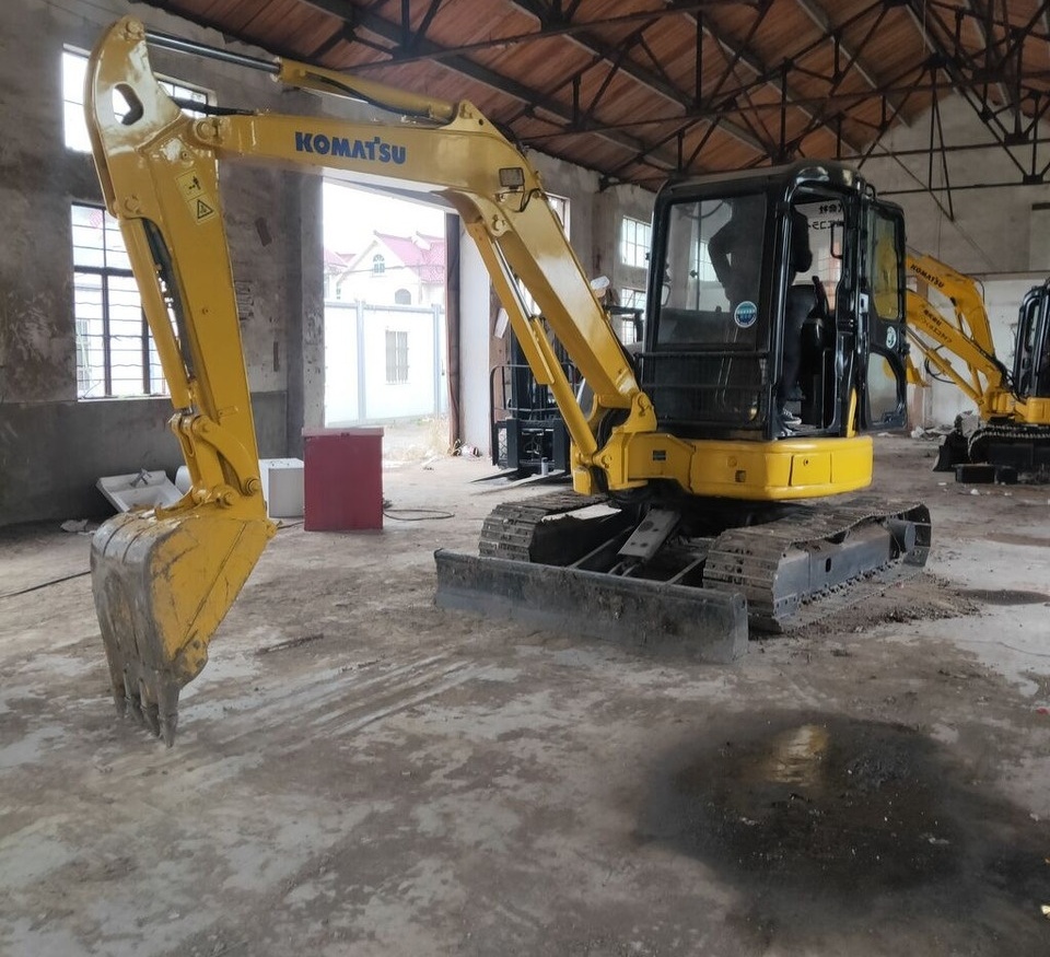 Komatsu PC50 - حفار صغير: صورة 4 Komatsu PC50 - حفار صغير: صورة 4