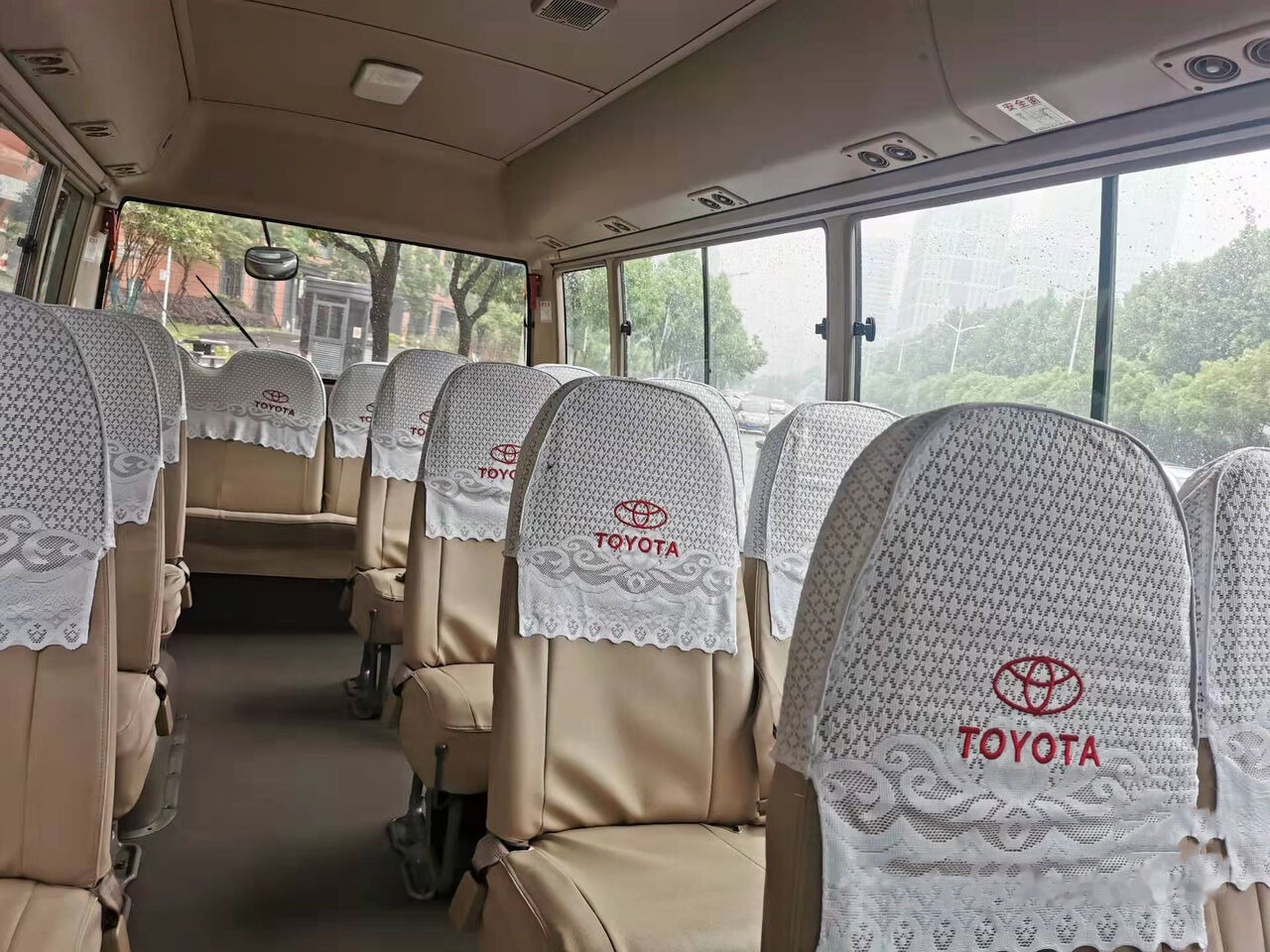 Toyota Coaster - حافلة المدينة: صورة 1 Toyota Coaster - حافلة المدينة: صورة 1