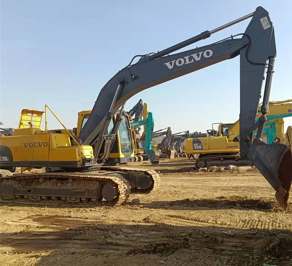 Volvo EC210B - حفار زاحف: صورة 4 Volvo EC210B - حفار زاحف: صورة 4