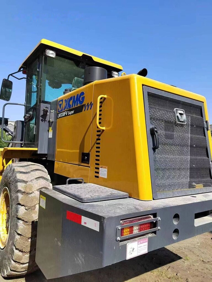 XCMG LW300FV - اللودر بعجل: صورة 4 XCMG LW300FV - اللودر بعجل: صورة 4