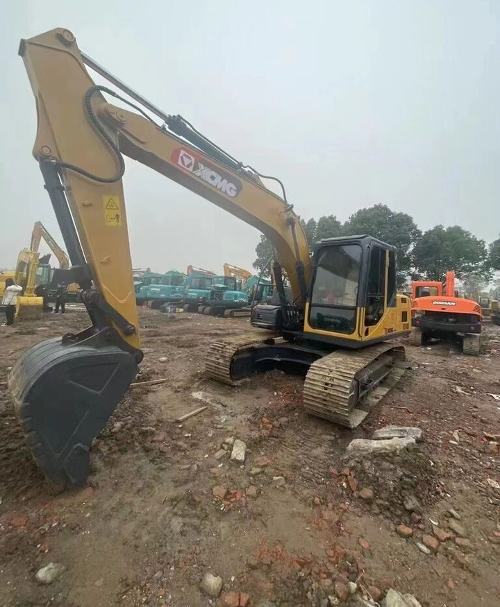 XCMG XE150D - حفار زاحف: صورة 5 XCMG XE150D - حفار زاحف: صورة 5