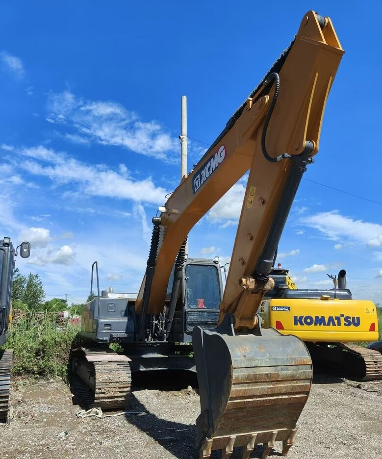 XCMG XE215DA - حفار زاحف: صورة 3 XCMG XE215DA - حفار زاحف: صورة 3