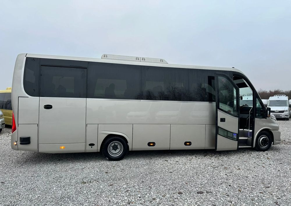 Iveco Daily - حافلة صغيرة, ميكروباص: صورة 2 Iveco Daily - حافلة صغيرة, ميكروباص: صورة 2