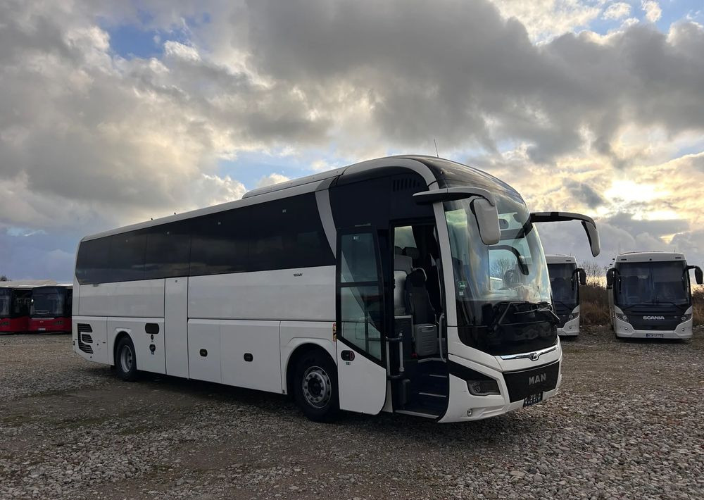 MAN Lions Coach - حافلة نقل لمسافات طويلة: صورة 1 MAN Lions Coach - حافلة نقل لمسافات طويلة: صورة 1