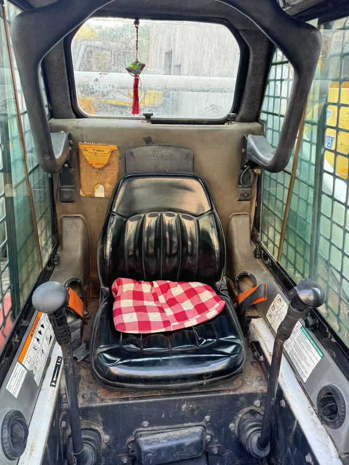 BOBCAT S185 - شيول صغير: صورة 4 BOBCAT S185 - شيول صغير: صورة 4