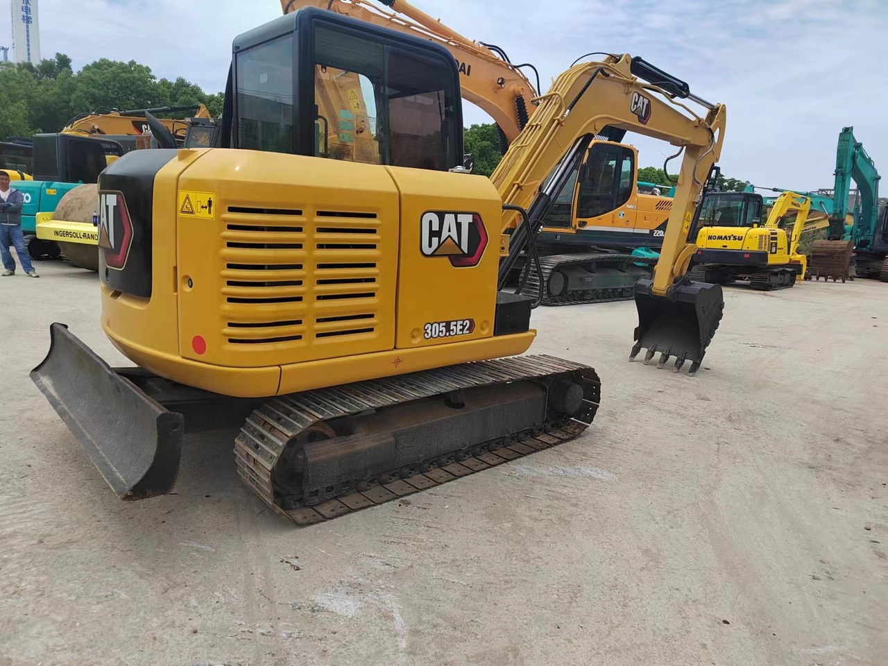 CAT CAT 305.5E2 - حفار صغير: صورة 2 CAT CAT 305.5E2 - حفار صغير: صورة 2