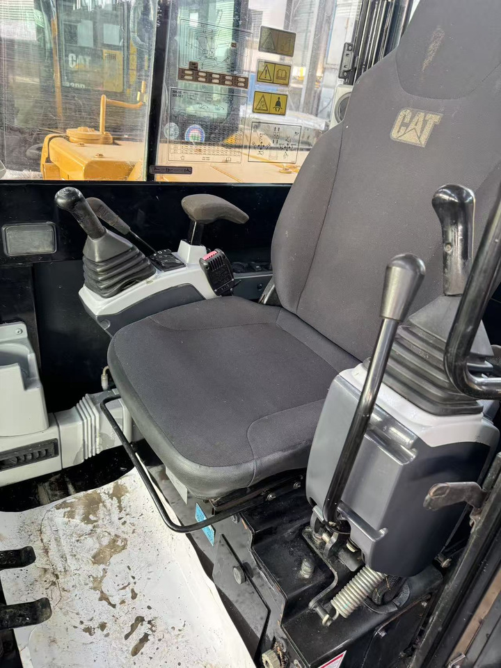 CATERPILLAR 305.5E2 CAT 305 308 306 307 - حفار صغير: صورة 5 CATERPILLAR 305.5E2 CAT 305 308 306 307 - حفار صغير: صورة 5