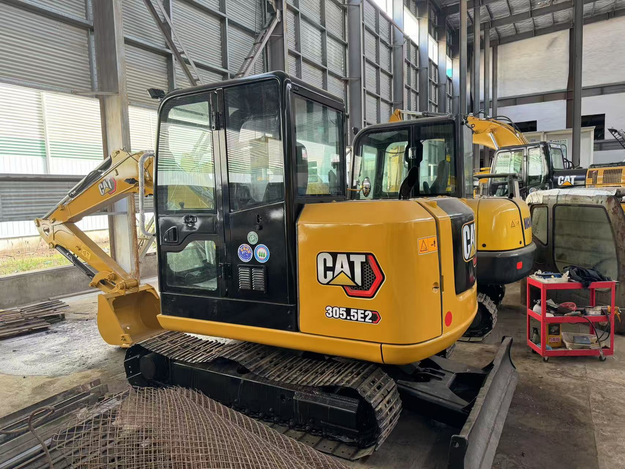 CATERPILLAR 305.5E2 CAT 305 308 306 307 - حفار صغير: صورة 2 CATERPILLAR 305.5E2 CAT 305 308 306 307 - حفار صغير: صورة 2