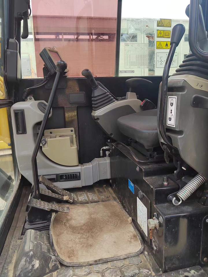 CATERPILLAR 305.5E2 - حفار صغير: صورة 4 CATERPILLAR 305.5E2 - حفار صغير: صورة 4