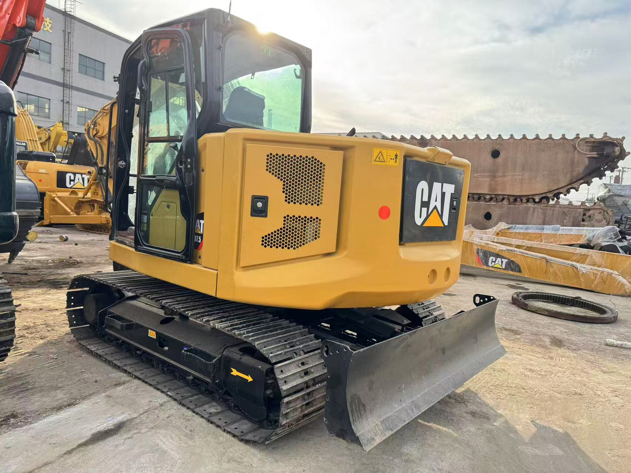 CATERPILLAR 307.5 - حفار صغير: صورة 2 CATERPILLAR 307.5 - حفار صغير: صورة 2
