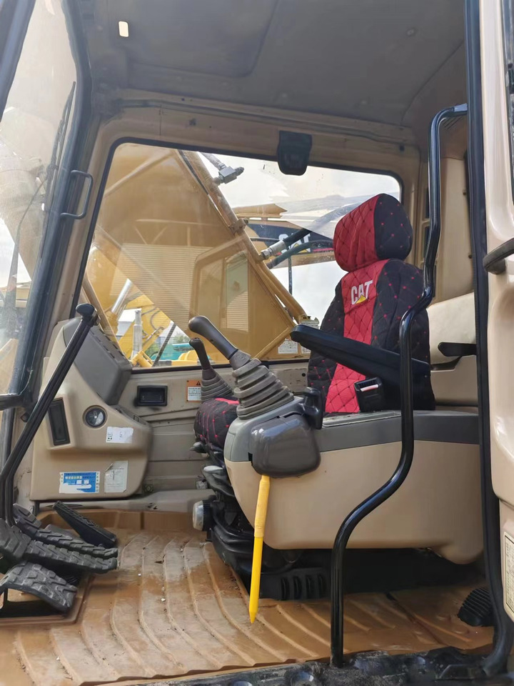 CATERPILLAR 320BL - حفار زاحف: صورة 3 CATERPILLAR 320BL - حفار زاحف: صورة 3