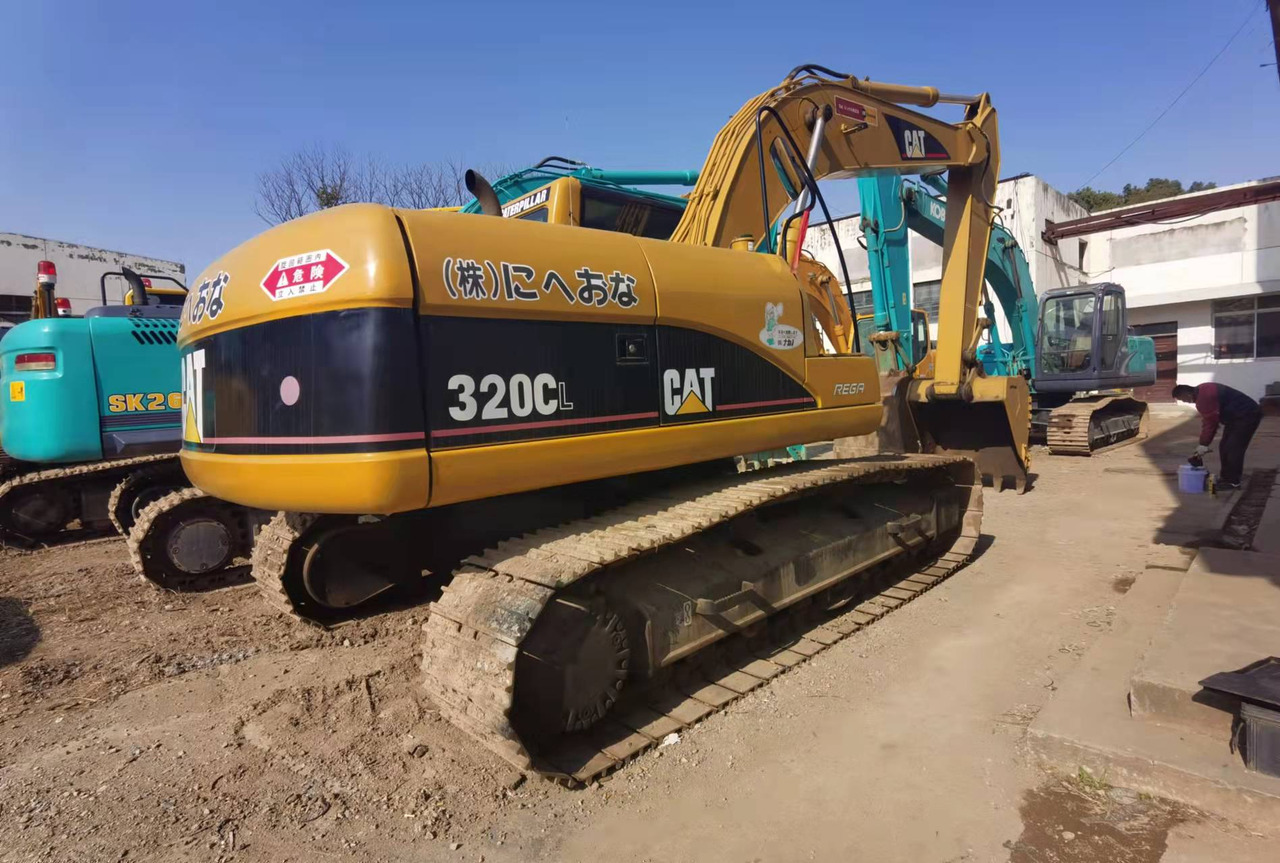CATERPILLAR 320C - حفار زاحف: صورة 1 CATERPILLAR 320C - حفار زاحف: صورة 1