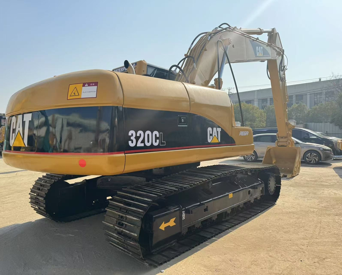 CATERPILLAR 320C - حفار زاحف: صورة 1 CATERPILLAR 320C - حفار زاحف: صورة 1