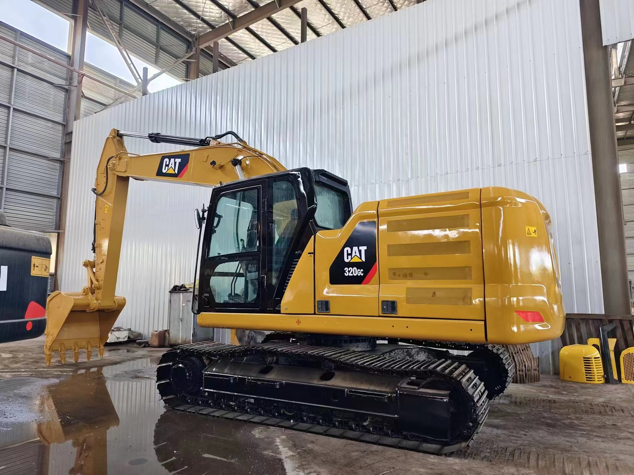 CATERPILLAR 320GC CAT 320 - حفار زاحف: صورة 4 CATERPILLAR 320GC CAT 320 - حفار زاحف: صورة 4
