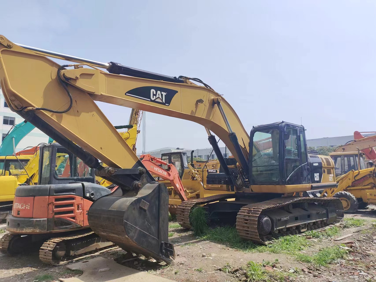 CATERPILLAR 325C - حفار زاحف: صورة 2 CATERPILLAR 325C - حفار زاحف: صورة 2