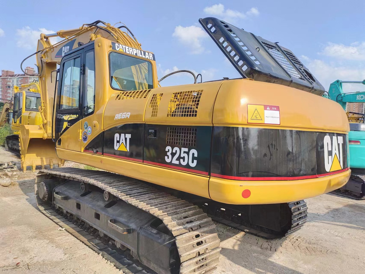CATERPILLAR 325C - حفار زاحف: صورة 2 CATERPILLAR 325C - حفار زاحف: صورة 2