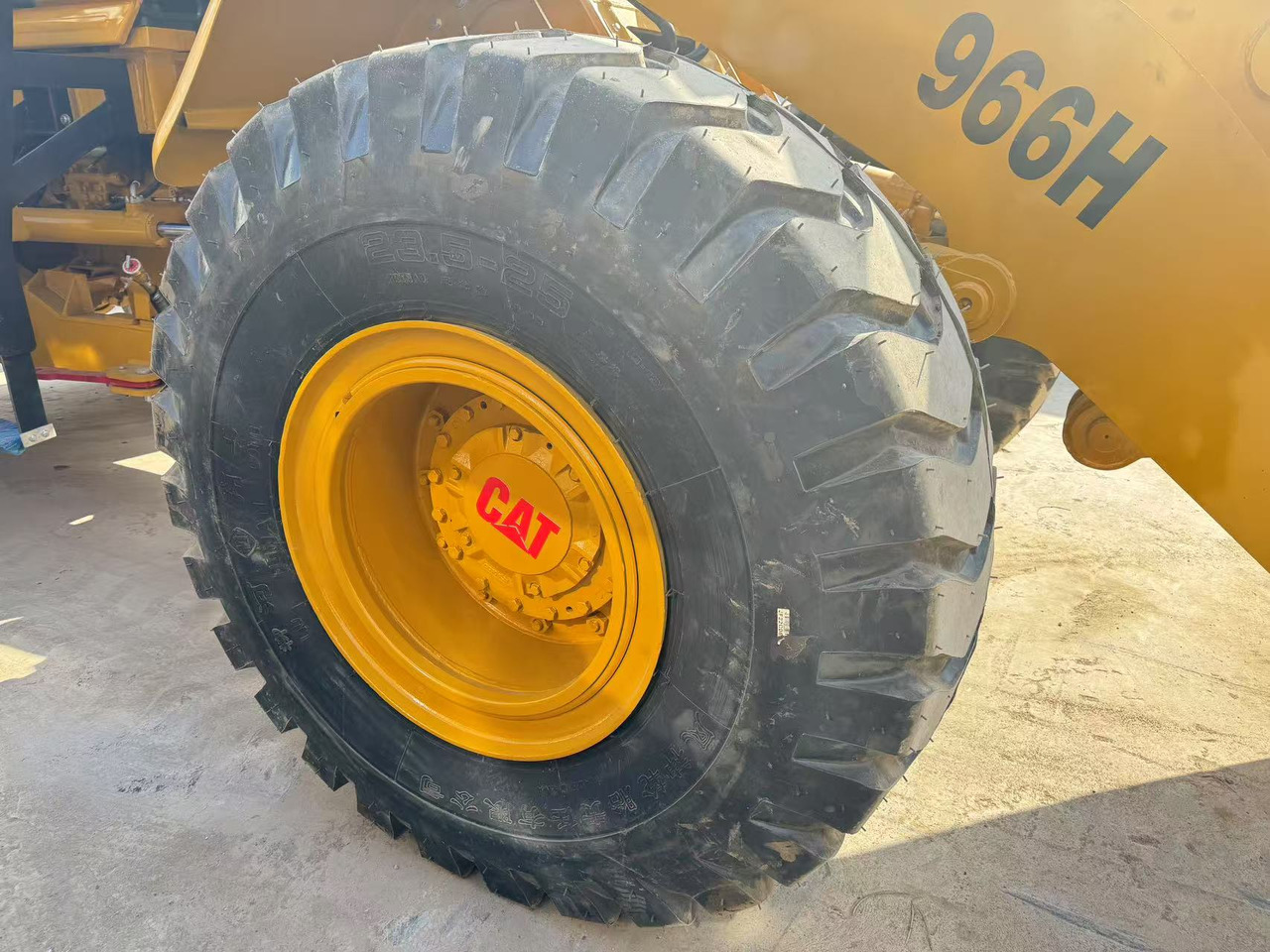 اللودر بعجل CATERPILLAR 966H: صورة 7 اللودر بعجل CATERPILLAR 966H: صورة 7