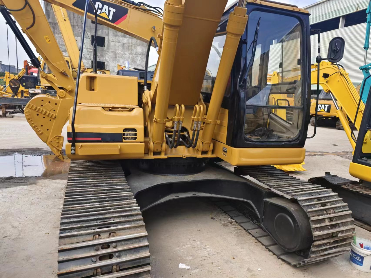 CATERPILLAR CAT 320BL - حفار زاحف: صورة 2 CATERPILLAR CAT 320BL - حفار زاحف: صورة 2