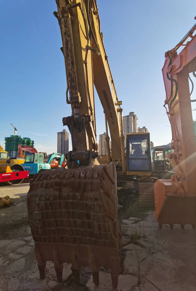 CATERPILLAR E200B - حفار زاحف: صورة 2 CATERPILLAR E200B - حفار زاحف: صورة 2