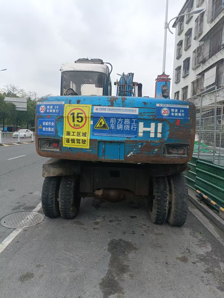 HITACHI EX100WD-2 - حفار ذو عجلات: صورة 4 HITACHI EX100WD-2 - حفار ذو عجلات: صورة 4