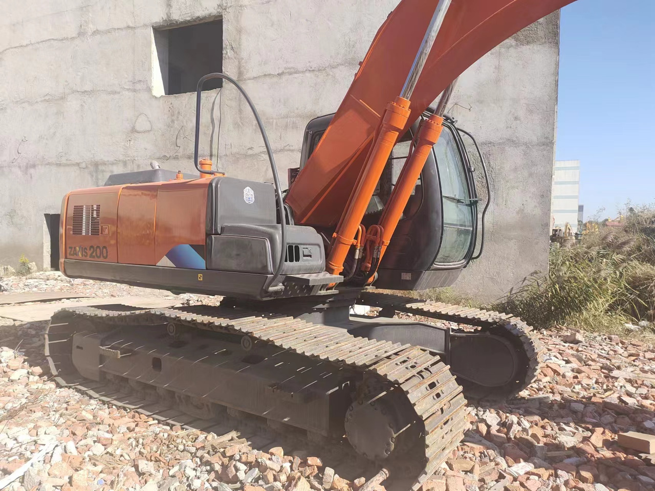 HITACHI ZX200 - حفار زاحف: صورة 3 HITACHI ZX200 - حفار زاحف: صورة 3