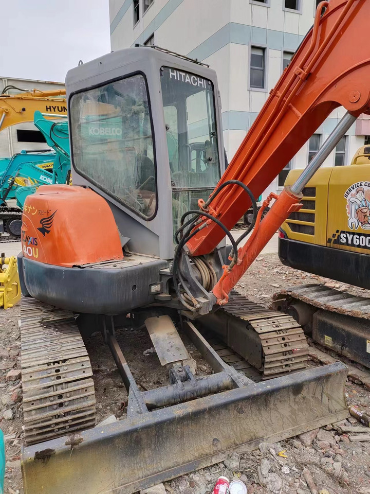 HITACHI ZX40U - حفار صغير: صورة 3 HITACHI ZX40U - حفار صغير: صورة 3