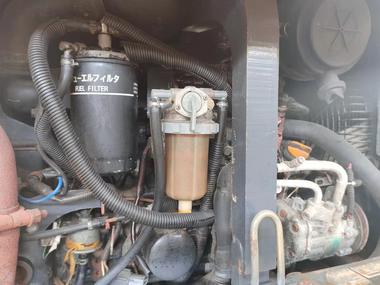 HITACHI ZX50U - حفار صغير: صورة 4 HITACHI ZX50U - حفار صغير: صورة 4