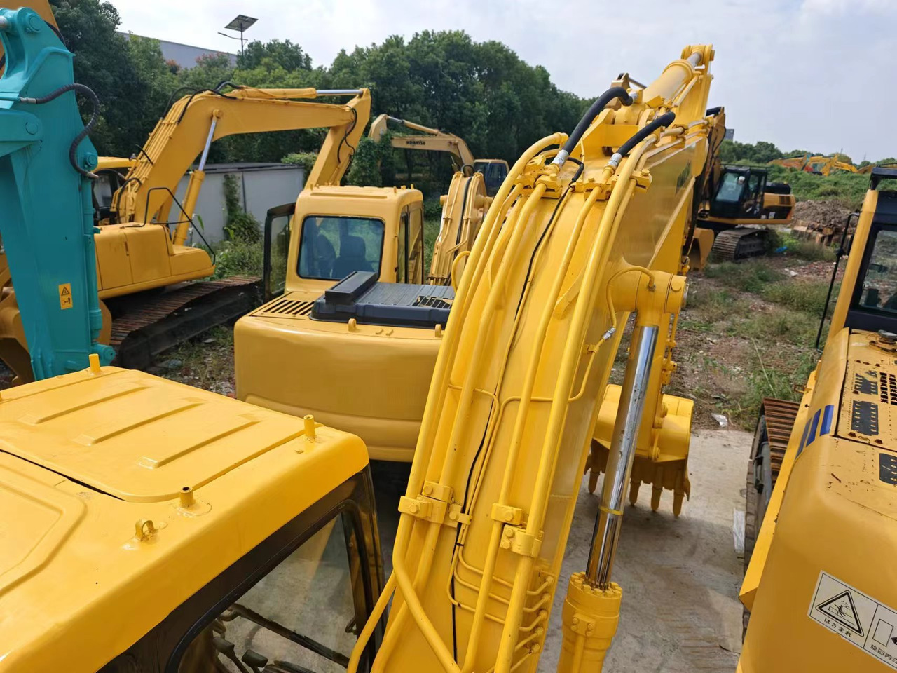 KOMATSU PC120-6 - حفار زاحف: صورة 2 KOMATSU PC120-6 - حفار زاحف: صورة 2