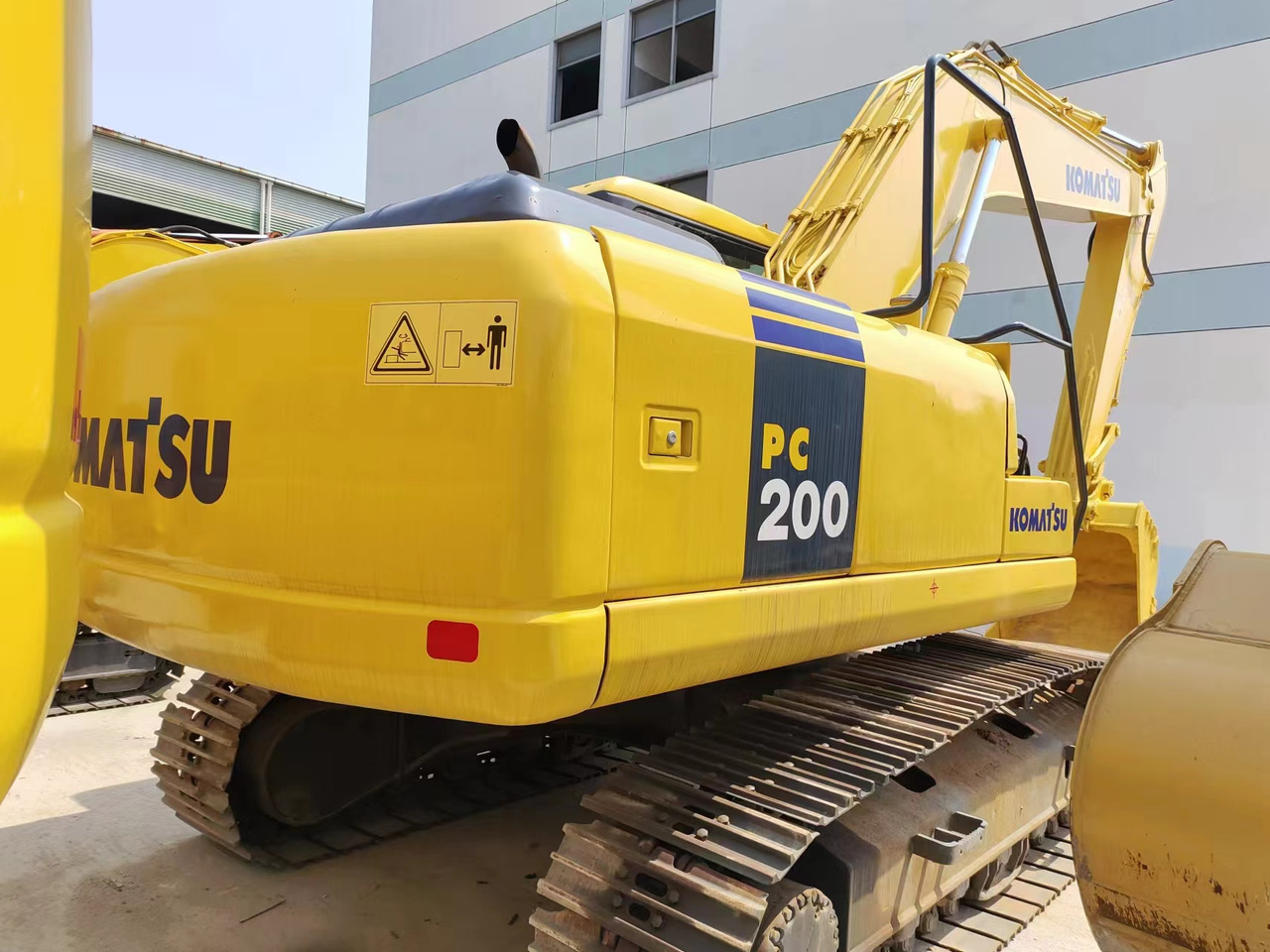 KOMATSU PC200-7 PC200 - حفار زاحف: صورة 2 KOMATSU PC200-7 PC200 - حفار زاحف: صورة 2