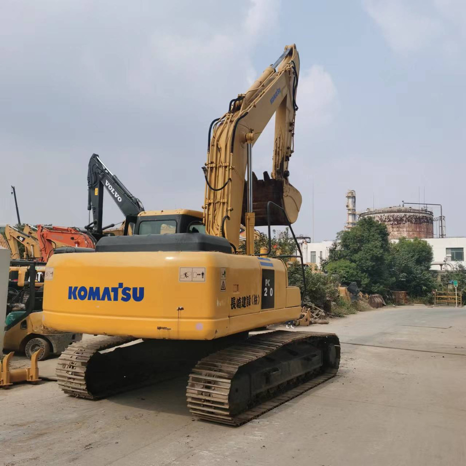 KOMATSU PC220-7 PC200-7 - حفار زاحف: صورة 2 KOMATSU PC220-7 PC200-7 - حفار زاحف: صورة 2