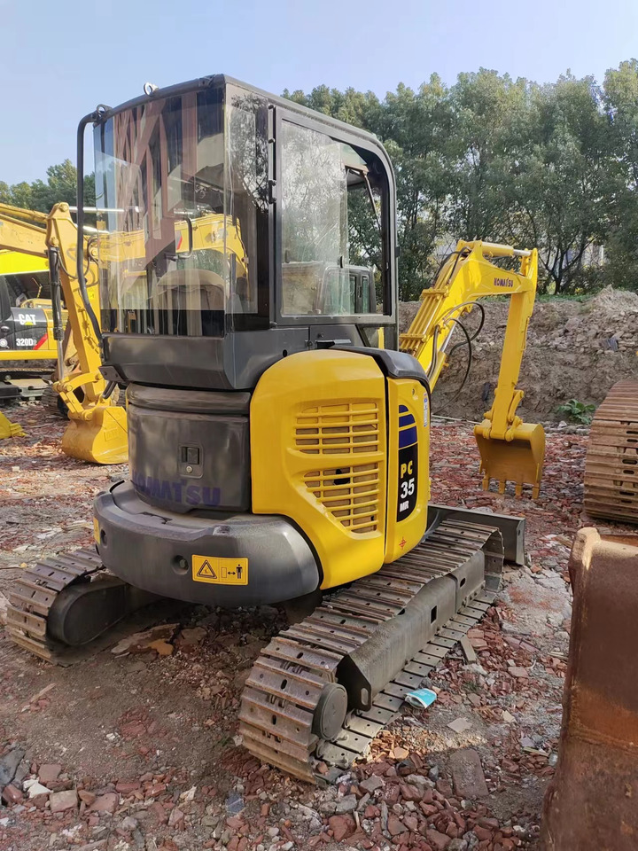 KOMATSU PC35MR - حفار صغير: صورة 1 KOMATSU PC35MR - حفار صغير: صورة 1