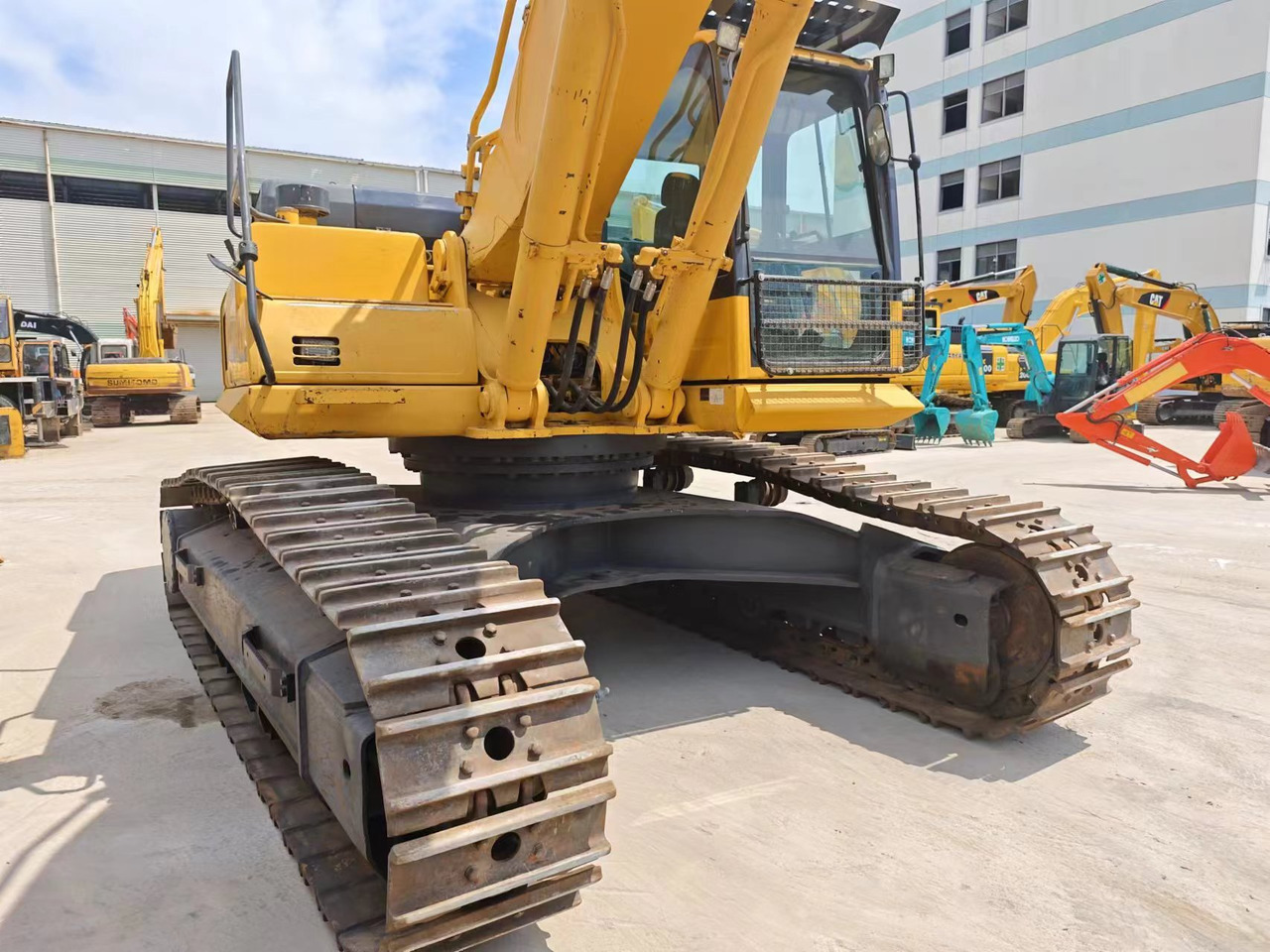 KOMATSU PC400-8R - حفار زاحف: صورة 4 KOMATSU PC400-8R - حفار زاحف: صورة 4