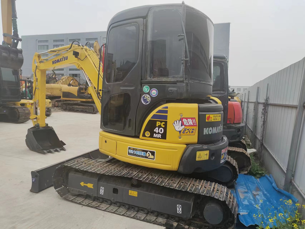 KOMATSU PC40MR - حفار صغير: صورة 2 KOMATSU PC40MR - حفار صغير: صورة 2